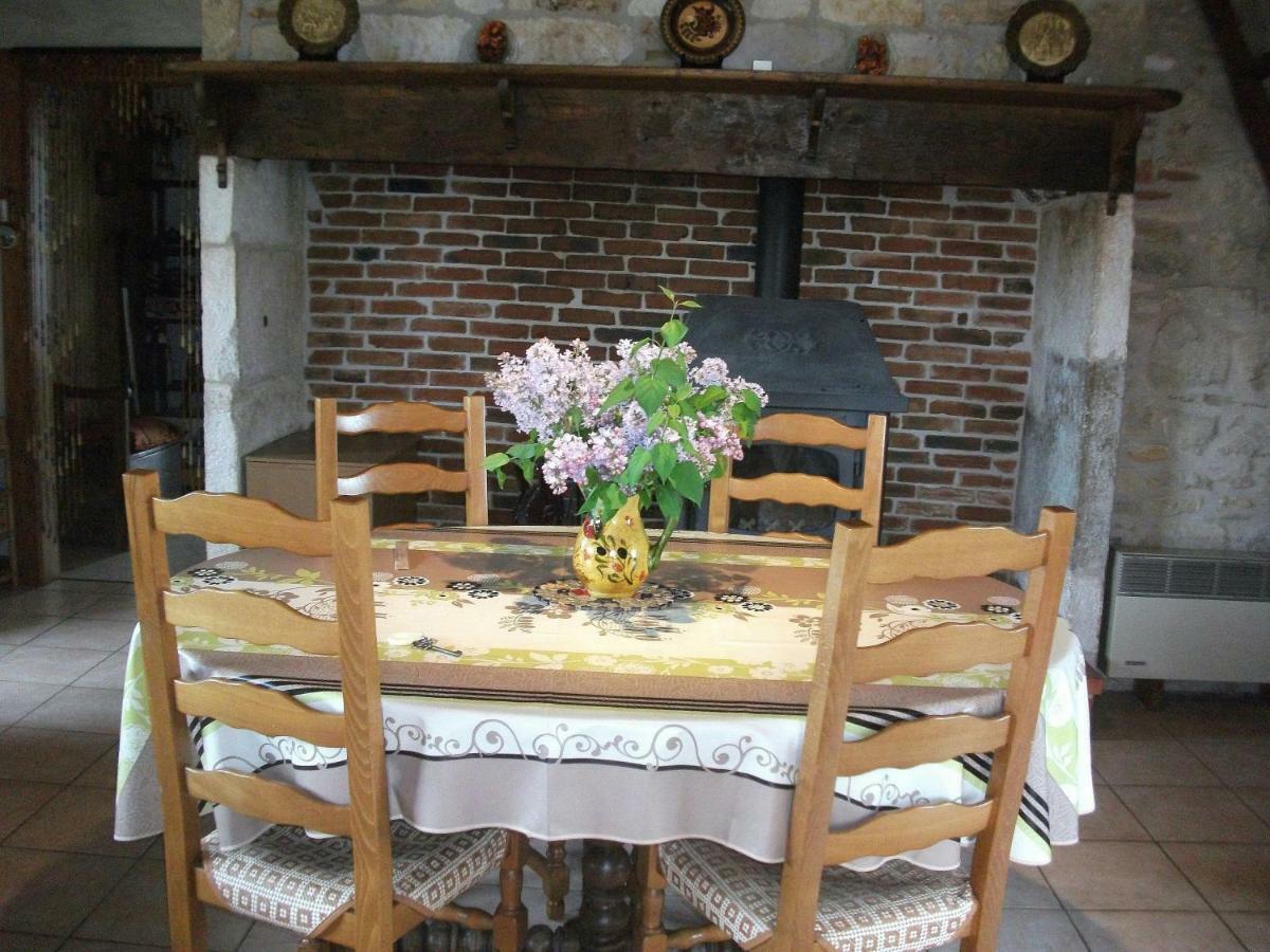 Gite Au Coeur Du Lot, La Maison De Pauline Lentillac du Causse Exterior foto